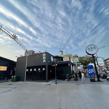 Moment Inn تاينان المظهر الخارجي الصورة